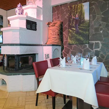 بيت للعطل Lovely In With Wifi غيرولشتاين