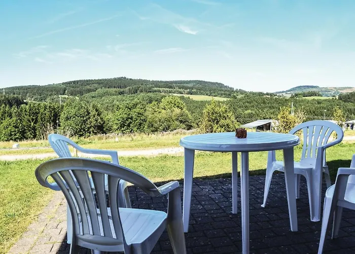 Dom wakacyjny Lovely In With Wifi *